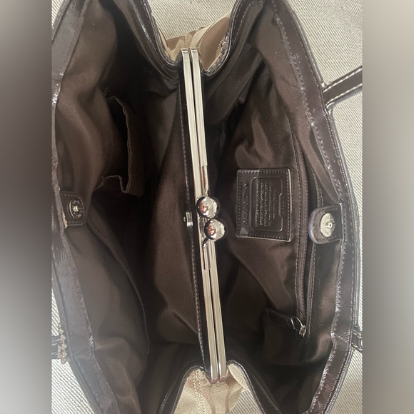 Coach Signature Canvas Purse - Picture 4 of 8